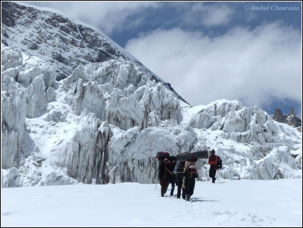 Huge icefalls near Khatling Glacier [Auden's col trek]